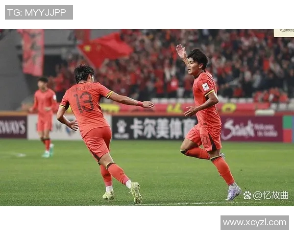 绰号中国男孩的足球明星如何在国际赛场上展现自我与风采