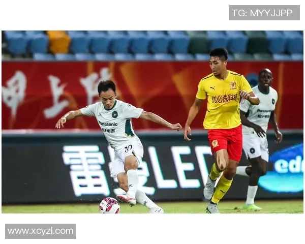 武汉足球队在钻石联赛积分榜上以90分稳居第一名展现强劲实力 武汉足球队在钻石联赛积分榜上以90分稳居第一名展现强劲实力