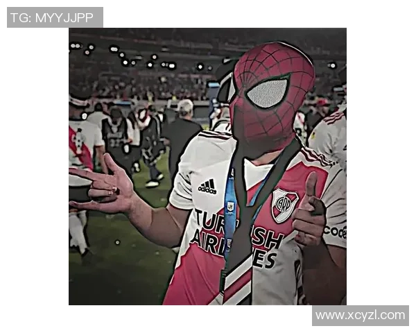 昔日足球明星的落寞与孤独头像展现了辉煌背后的心酸与无奈 昔日足球明星的落寞与孤独头像展现了辉煌背后的心酸与无奈